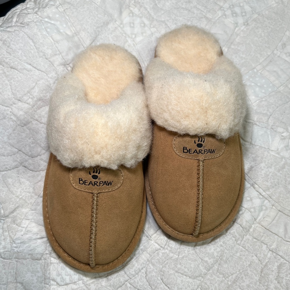 BearPaw suede Loki Slippers in Tan and Cream